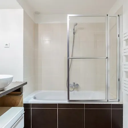 Private And Terrace - Le Marais Apartment *
