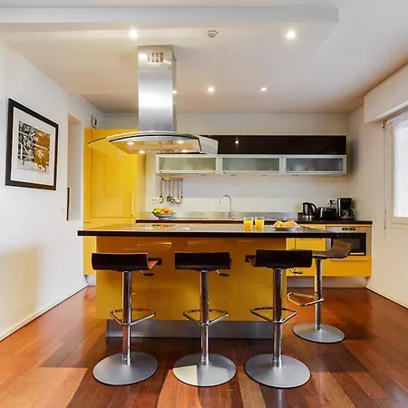 Апартаменты Private And Terrace - Le Marais